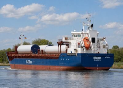 Belizia in Kiel Canal passing Breiholz, 29-05-2014