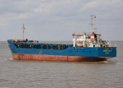 Brigitte F. on river Ems, 27-01-2023