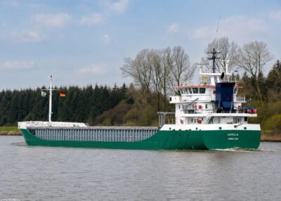 Capella in Kiel Canal passing Breiholz, 10-04-2012