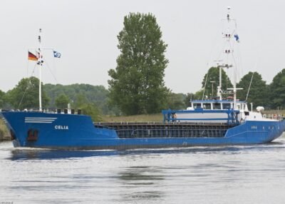 Celia in Kiel Canal passing Breiholz, 01-06-2014
