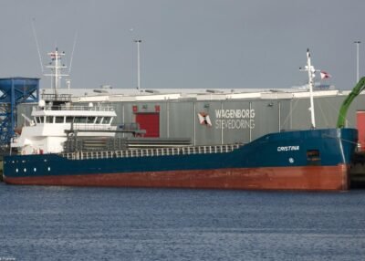Cristina moored at Handelskade Oost in Delfzijl, 02-01-2013