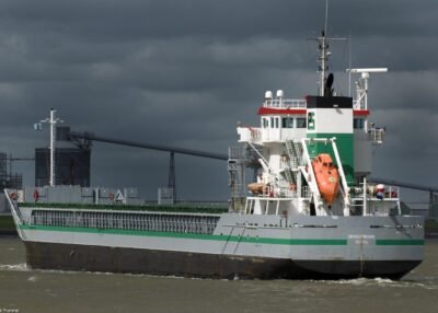 Drogdenbank inbound Delfzijl, 12-05-2012