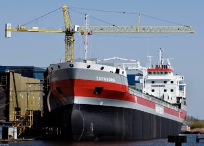 Edenborg under consruction at Niestern Sander B.V. in Delfzijl, 17-04-2010