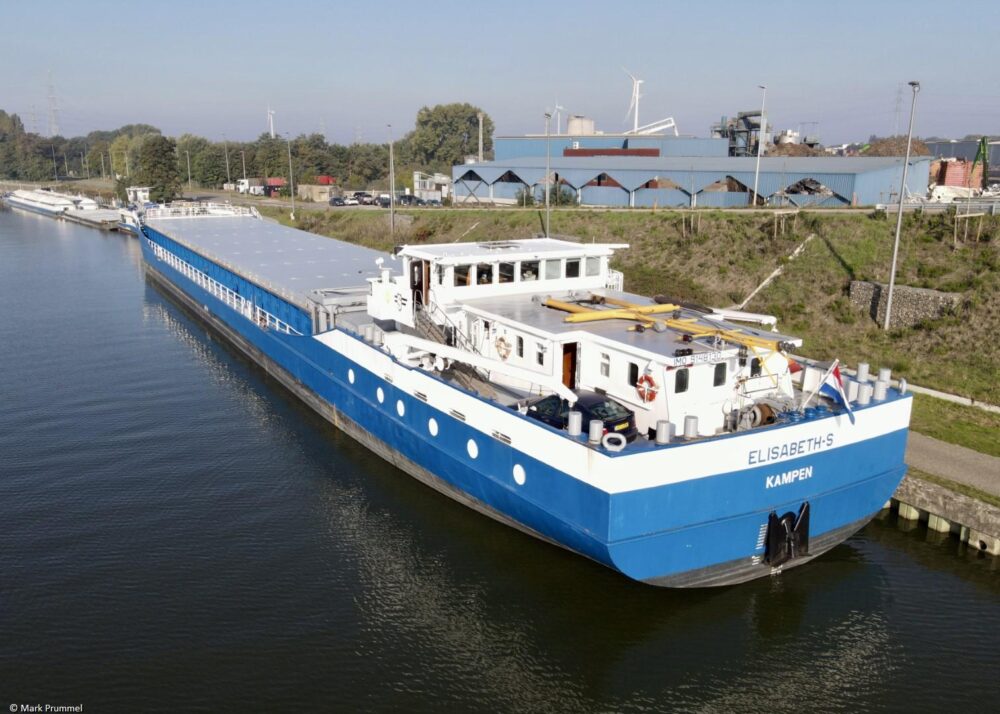 Elisabeth-S moored at Genk, 30-09-2022