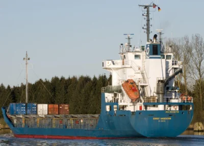 Ernst Hagedorn in Kiel Canal passing Breiholz, 08-04-2012