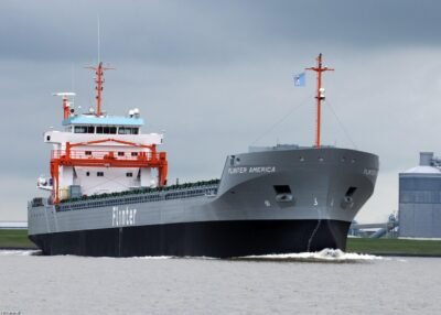 Flinter America outbound Delfzijl for sea trials, 09-05-2010