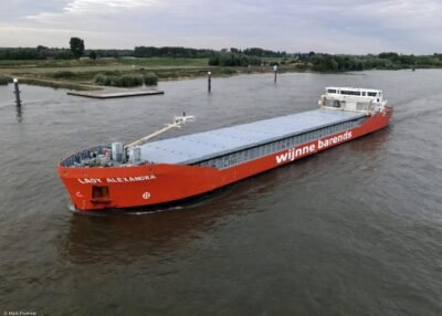 Lady Alexandra on river Rhine passing Spijk, 28-07-2021