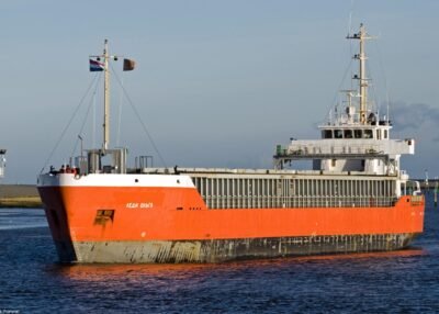 Lady Olga arriving in Delfzijl, 07-11-2010