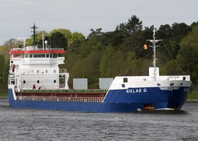 Niklas G. in Kiel Canal passing Rendsburg, 10-05-2013