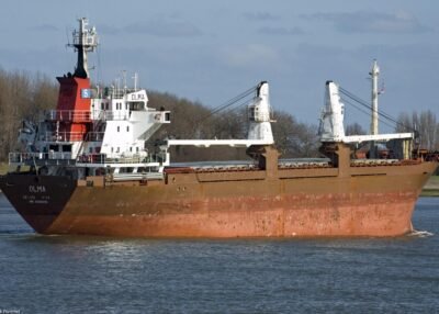 Olma passing Rozenburg, 06-03-2011