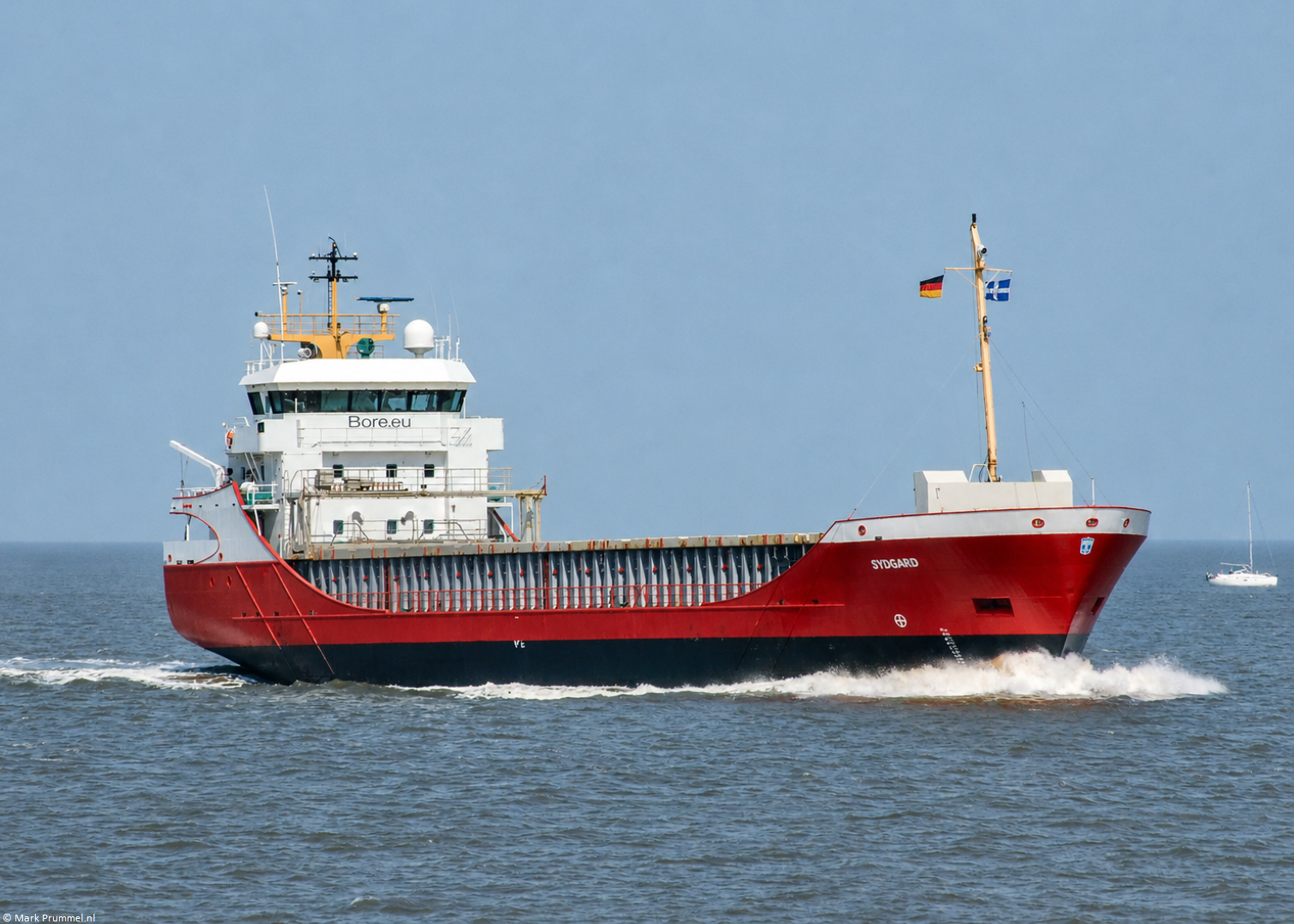 Sydgard passing Cuxhaven, 07-05-2011 Sydgard passing Cuxhaven, 07-05-2011