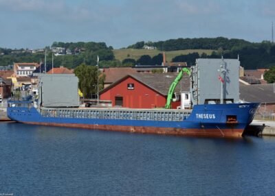 Theseus moored in Hobro, 19-06-2017