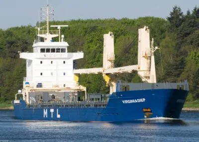 Virginiadiep in Kiel Canal passing Rendsburg, 10-05-2013