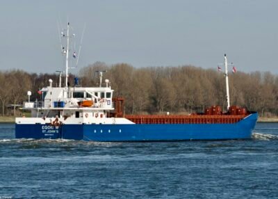 Egon W inbound Rotterdam passing Rozenburg, 11-03-2012