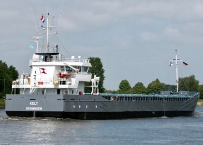 Kelt in Kiel Canal passing Breiholz, 31-05-2014