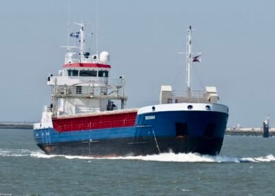 Tucana passing Hook of Holland, 26-06-2010