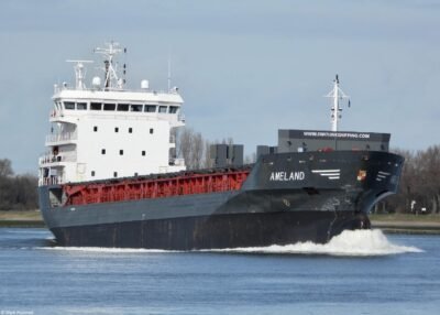 Ameland inbound Rotterdam passing Rozenburg, 11-03-2023