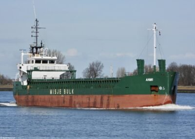 Anmi inbound Rotterdam passing Rozenburg, 11-03-2023