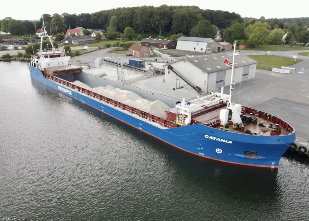 Catania loading at Faxe Ladeplads, 20-08-2022