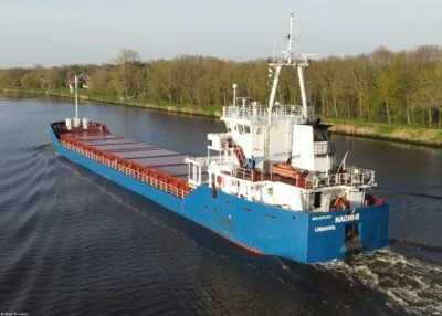 Naomi-B in Kiel Canal passing Hohenhörn, 28-04-2023