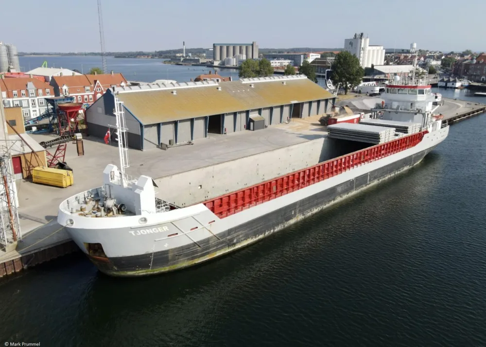 Tjonger moored at Korsør Havn, 16-08-2022