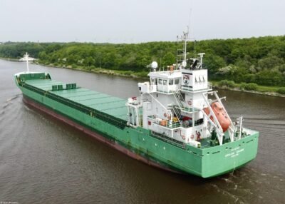 Arklow Archer in Kiel Canal passing Hohenhörn, 21-05-2023