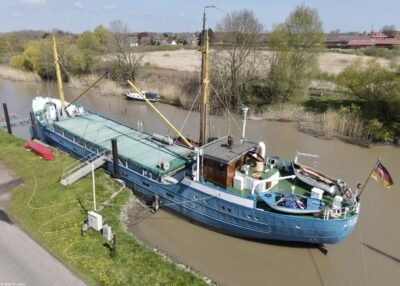 Iris-Jörg moored at Traditionshafen in Wischhafen, 29-04-2023