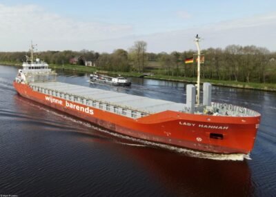 Lady Hannah in Kiel Canal passing Hohenhörn, 30-04-2023