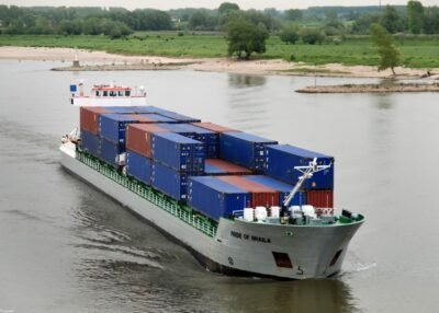 Pride of Braila on river Waal passing Nijmegen, 09-05-2009