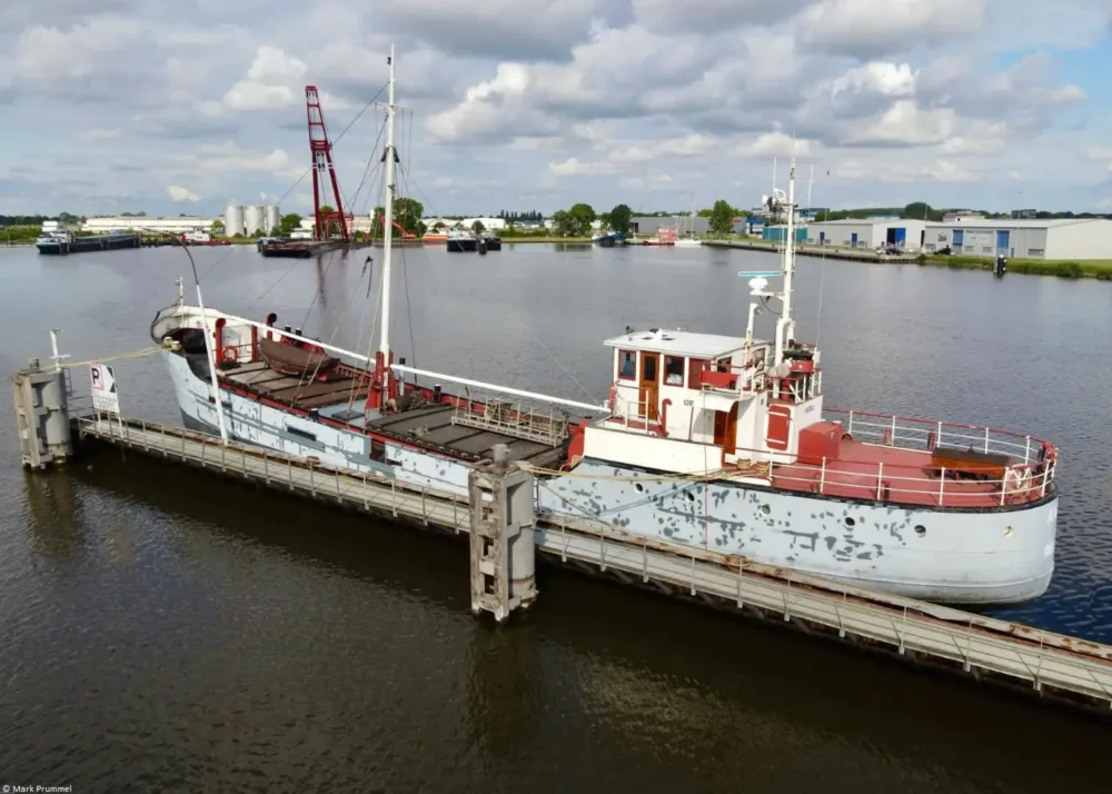 Anda moored at Farmsumerhaven in Delfzijl, 21-07-2023