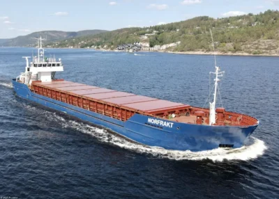 Norfrakt passing Svelvik, 22-06-2023