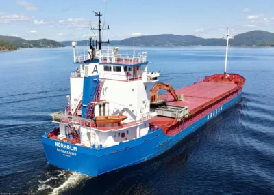 Norholm passing Svelvik, 23-06-2023