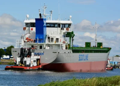 Scot Trader in Delfzijl underway to open waters, 19-07-2023