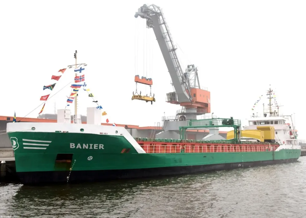 Banier moored in Delfzijl, 01-11-2009