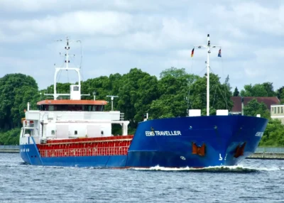 Eems Traveller in Kiel Canal passing Rendsburg, 05-07-2006