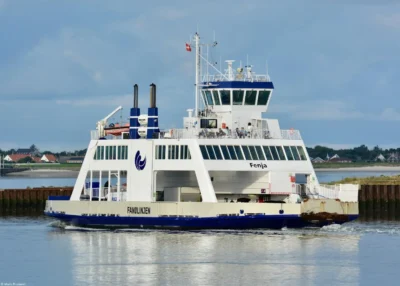 Fenja leaving Esbjerg, 21-08-2021