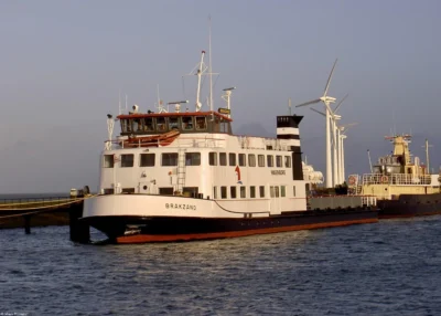 Brakzand moored in Lauwersoog, 14-12-2003