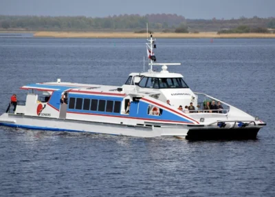 Esonborg arriving in Esonstad, 22-04-2007