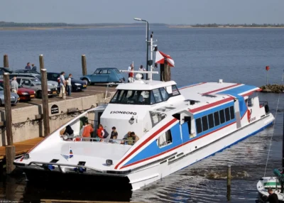 Esonborg arriving in Esonstad, 22-04-2007