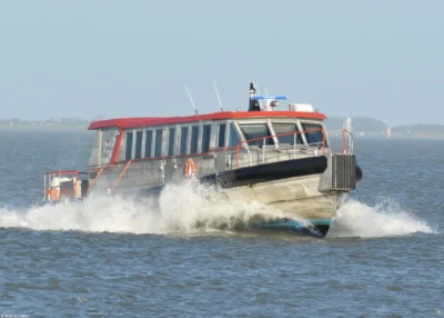 Esonborg arriving in Lauwersoog, 27-01-2024