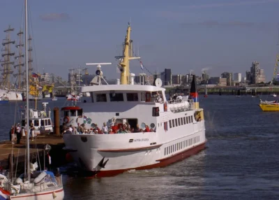 Wappen von Borkum in Delfzijl during DelfSail, 13-07-2003