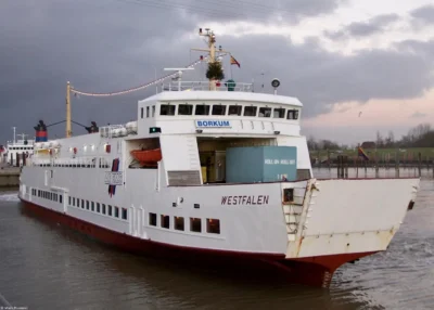 Westfalen arriving in Emden, 12-12-2005