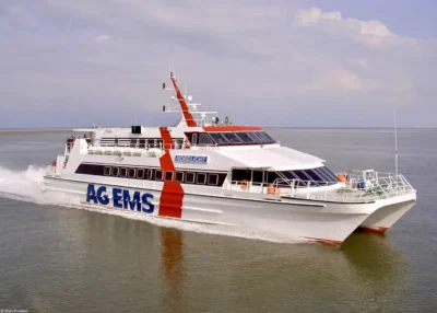 Nordlicht departing from Borkum, 19-07-2004