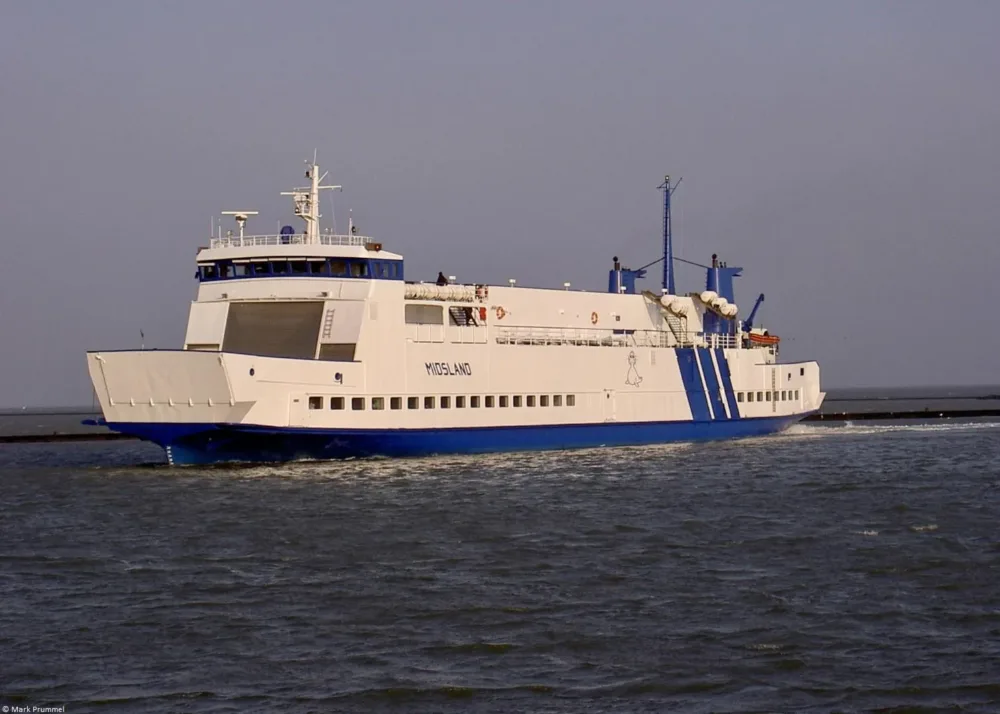 Midsland arriving in Harlingen, 05-03-2005
