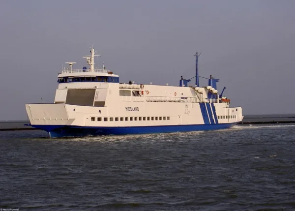 Midsland arriving in Harlingen, 05-03-2005