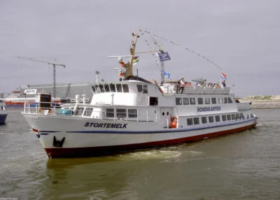 Stortemelk in Harlingen, 06-06-2004