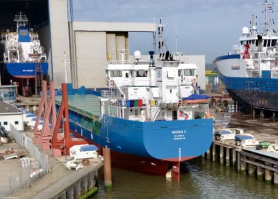 Nicola L docking at Damen Shiprepair in Harlingen, 12-04-2024