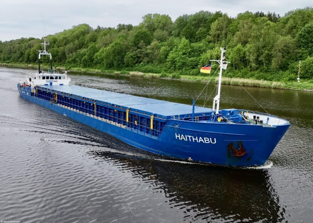 Haithabu in Kiel Canal passing Grünenthal, 17-05-2024