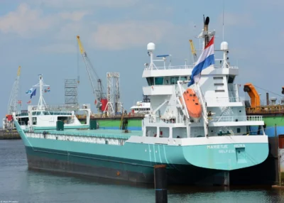 Marietje Nora moored in Delfzijl, 21-05-2024