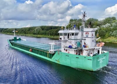 Arklow Falcon in Kiel Canal passing Hohenhörn, 23-07-2024